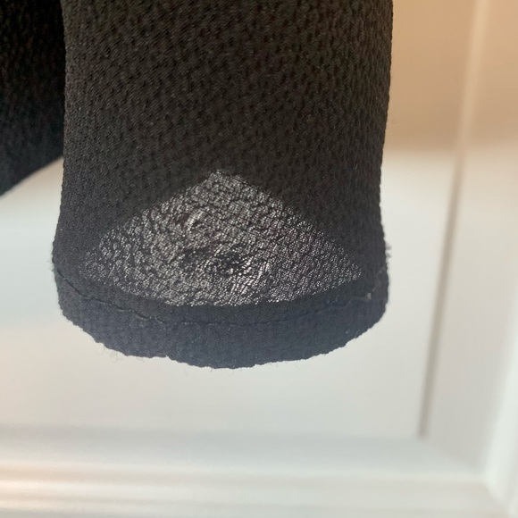 American Eagle Flowy Cold Shoulder Top - Picture 7 of 7